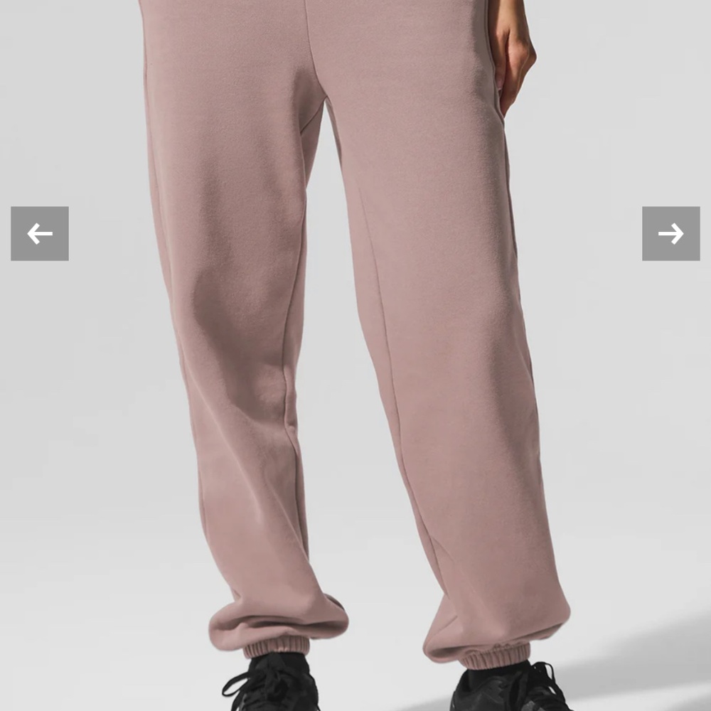 Alo Yoga *like new* Accolade Mushroom Matching Set Sweatshirt Sweatpants - Picture 3 of 4